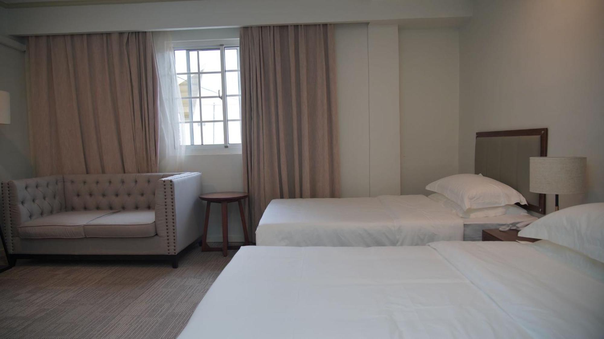 Water Bay Hotel Saipan Garapan Bagian luar foto